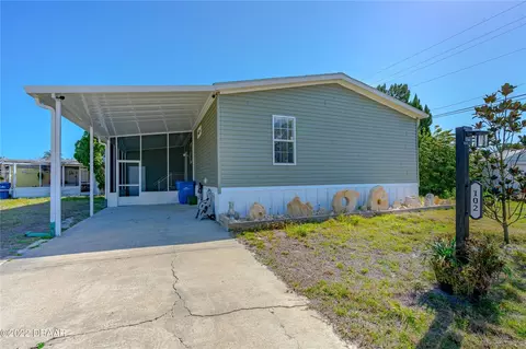 102 Ash St, Edgewater, FL 32141