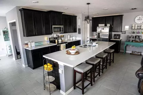 Kitchen - 5400 Ardmore Loop, Saint Cloud, FL 34771 photo 2 of 2