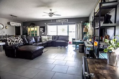 Living - 5400 Ardmore Loop, Saint Cloud, FL 34771 photo 1 of 3