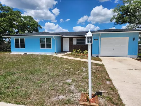 1952 English Dr, Deltona, FL 32738