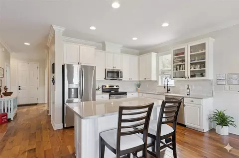 Kitchen - 287 Fallen Oak Ct, Eustis, FL 32736 photo 1 of 4