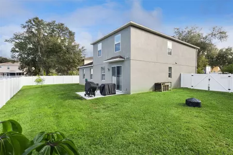 Exterior - 287 Fallen Oak Ct, Eustis, FL 32736 photo 3 of 4