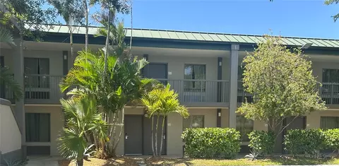 7150 N Tamiami Trl #604, Sarasota, FL 34243