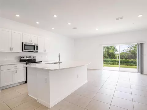 Kitchen - 5140 Quakers Pl, Saint Cloud, FL 34769 photo 1 of 7