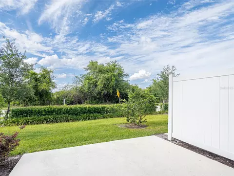 Exterior - 5140 Quakers Pl, Saint Cloud, FL 34769 photo 5 of 8