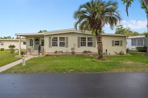 4 Gallinule Ct, Fruitland Park, FL 34731