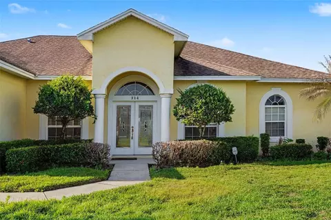Exterior - 314 Terranova Blvd, Winter Haven, FL 33884 photo 4 of 6