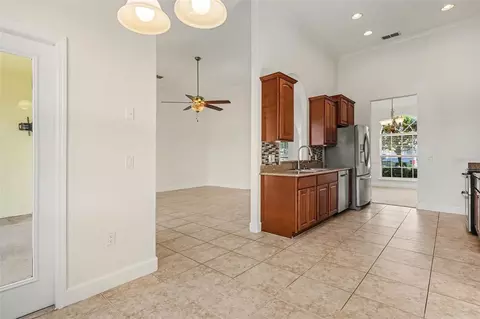 Entry Way - 314 Terranova Blvd, Winter Haven, FL 33884 photo 5 of 6