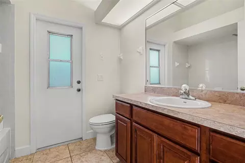 Bath - 314 Terranova Blvd, Winter Haven, FL 33884 photo 4 of 4