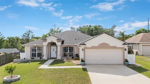 945 Cypress Ct, Titusville, FL 32780