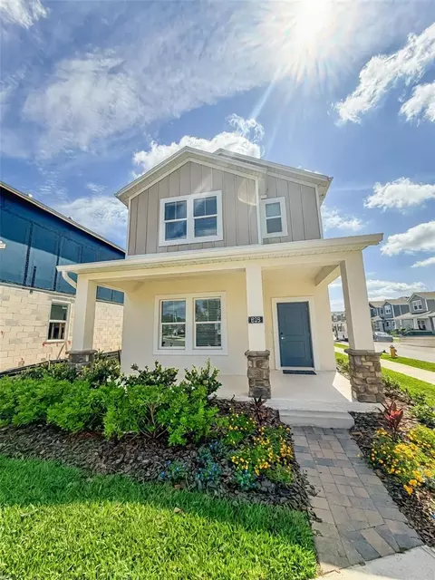 828 Aubey Ln, Debary, FL 32713