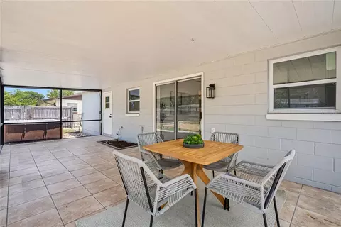 Exterior - 472 Little Rock St, Ocoee, FL 34761 photo 5 of 11