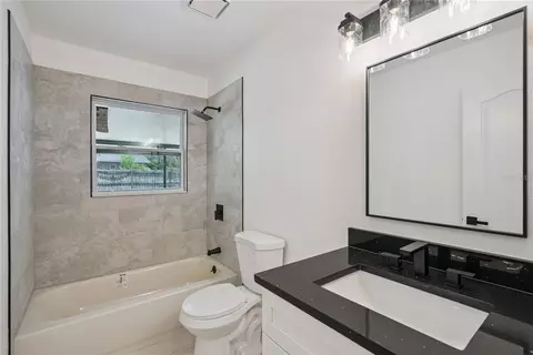 Bath - 472 Little Rock St, Ocoee, FL 34761 photo 3 of 3