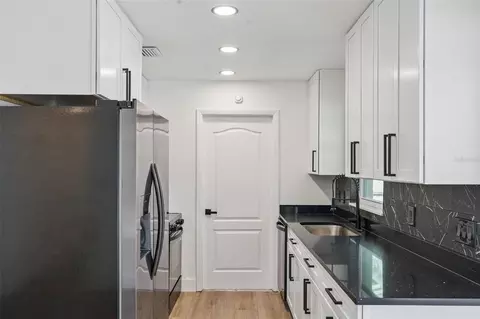 Kitchen - 472 Little Rock St, Ocoee, FL 34761 photo 3 of 9
