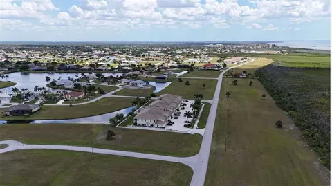 17285 Acapulco Rd, Punta Gorda, FL 33955