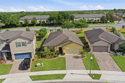 View/Area - 1670 Regal River Cir, Ocoee, FL 34761 photo 4 of 6