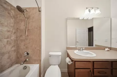 Bath - 1670 Regal River Cir, Ocoee, FL 34761 photo 2 of 3