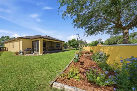 Exterior - 1670 Regal River Cir, Ocoee, FL 34761 photo 6 of 8