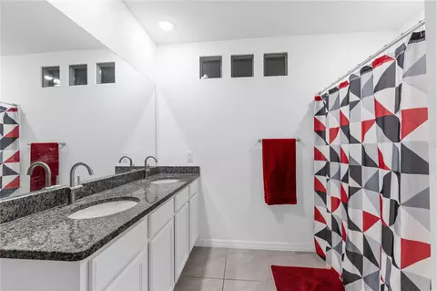 Bath - 5295 Bracks Landing Dr, Saint Cloud, FL 34771 photo 1 of 2
