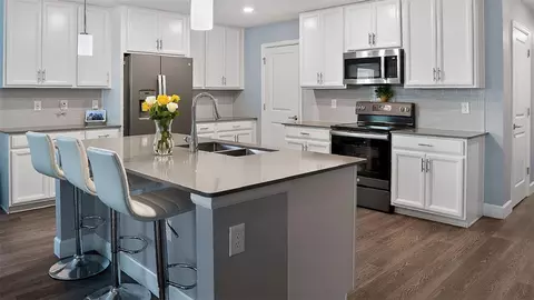 Kitchen - 5526 Limestone St, Mount Dora, FL 32757 photo 1 of 4