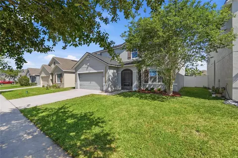 Exterior - 1895 Green Dragon Dr, Saint Cloud, FL 34771 photo 10 of 12