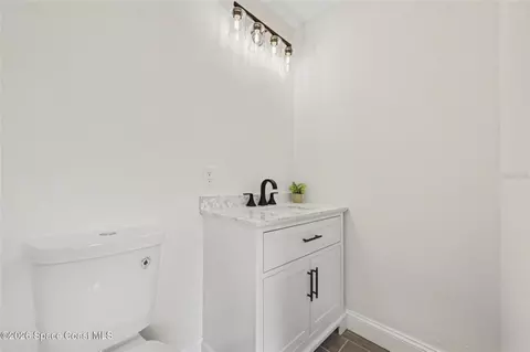 Bath - 2678 Pine Ave, Mims, FL 32754 photo 3 of 3