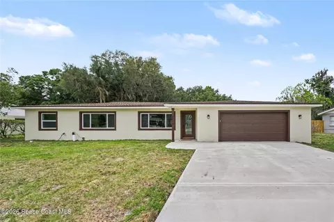 2678 Pine Ave, Mims, FL 32754