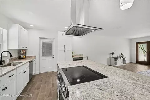 Kitchen - 2678 Pine Ave, Mims, FL 32754 photo 5 of 6