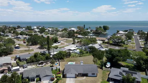 4356 Tarpon Dr SE, Saint Petersburg, FL 33705