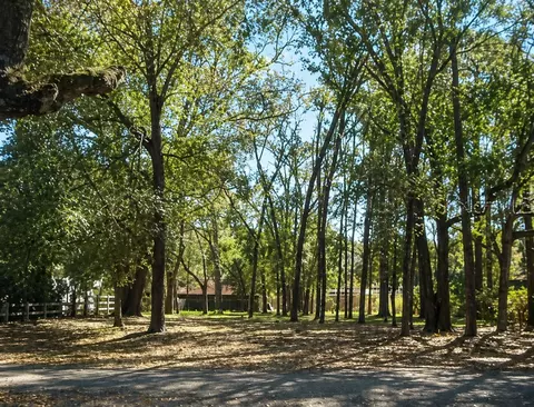 820 E Magnolia Dr, Altamonte Springs, FL 32701