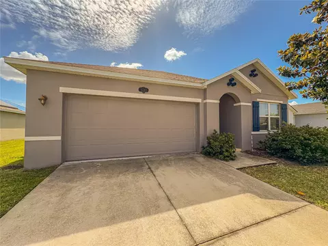 1742 Van Gogh Dr, Auburndale, FL 33823