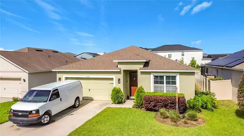 2352 White Poppy Dr, Kissimmee, FL 34747