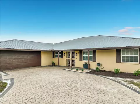 2404 Lauderdale Ct, Orlando, FL 32805