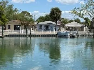 249 Boca Ciega Dr, Madeira Beach, FL 33708
