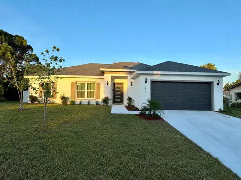 5813 Regent Rd, Venice, FL 34293