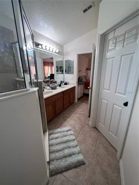 Bath - 3693 Ricky Ln, Saint Cloud, FL 34772 photo 2 of 3