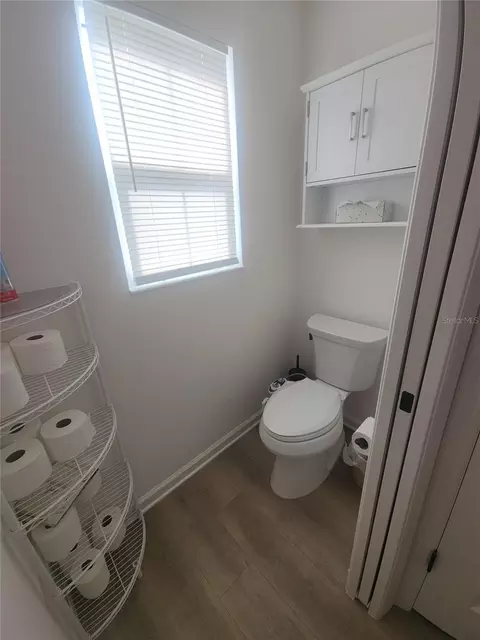 Bath - 7591 Mergaert Ln, Middleton, FL 34762 photo 3 of 3