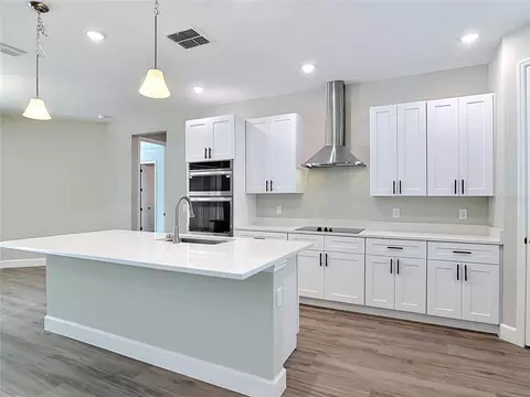 Kitchen - 41260 Balsam St, Eustis, FL 32736 photo 1 of 6