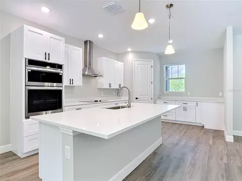 Kitchen - 41260 Balsam St, Eustis, FL 32736 photo 6 of 6