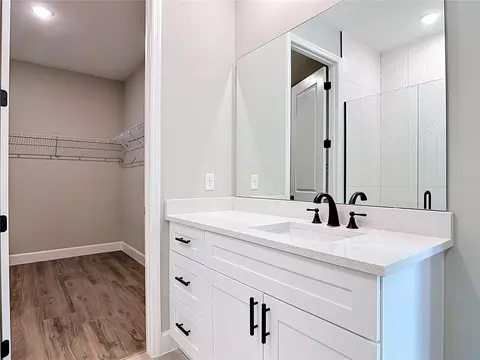 Bath - 41260 Balsam St, Eustis, FL 32736 photo 2 of 3