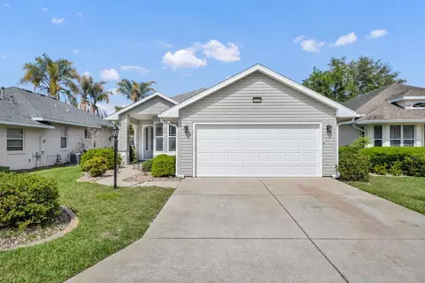 21630 Regency Park Ln, Leesburg, FL 34748