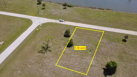 39 Willow Rd, Placida, FL 33946
