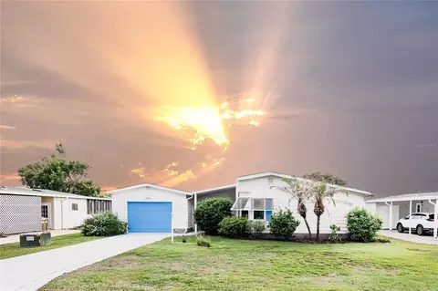 24927 Pine Hl, Leesburg, FL 34748