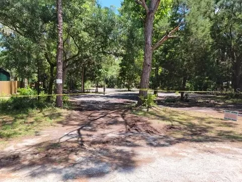 177 Gladys Ave, Inglis, FL 34449 photo 2