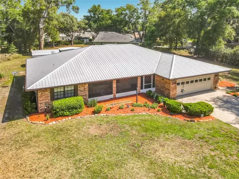 17819 Palm St, Umatilla, FL 32784