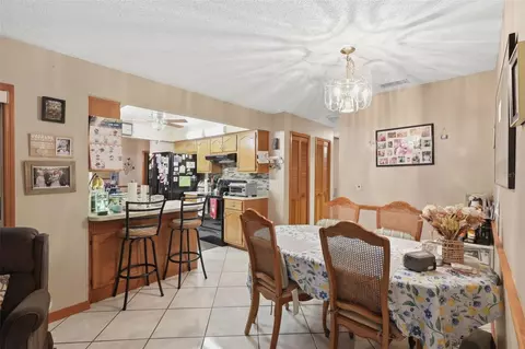 Dining - 2307 Fitzpatrick Ter, Deltona, FL 32725 photo 6 of 7