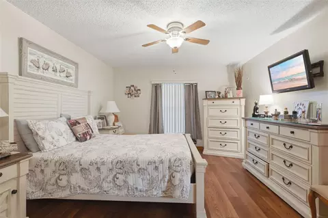 Bedroom - 2307 Fitzpatrick Ter, Deltona, FL 32725 photo 4 of 8