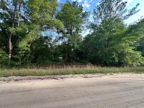 12 13th Street, Interlachen, FL 32148