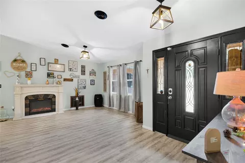 Entry Way - 4630 SE 58th Pl, Ocala, FL 34480 photo 2 of 2