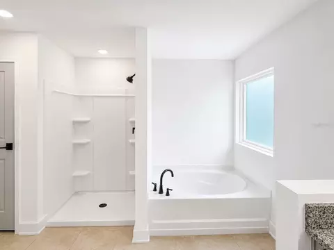 Bath - 7636 Bent Tree Loop, Saint Cloud, FL 34771 photo 2 of 3